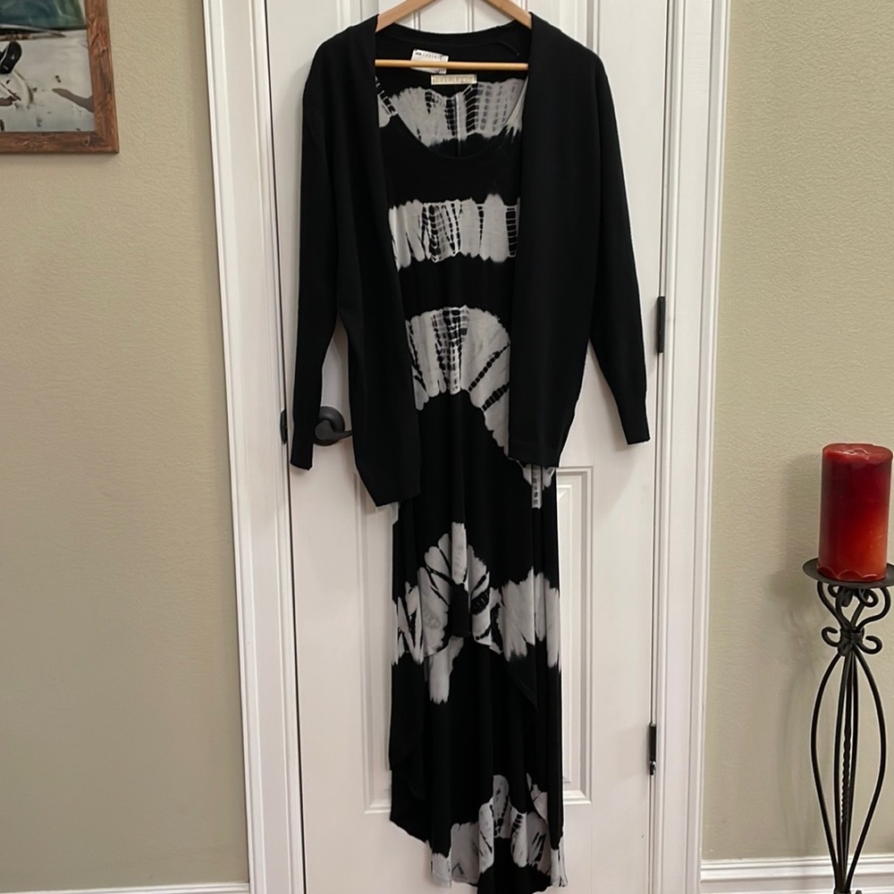 Everleigh tie dye high low maxi. M - Picture 7 of 7